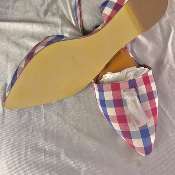 Shoes - Picture 2 of 5